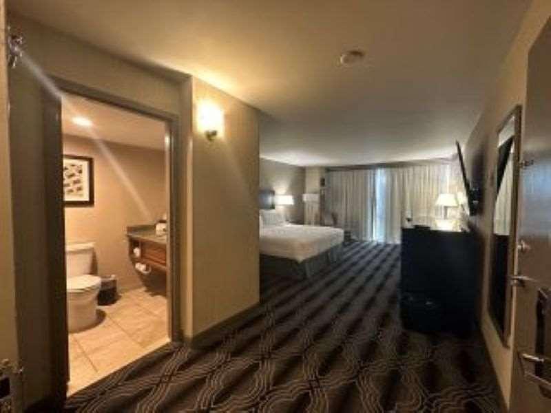 Grand Resort Hotel - Mt Laurel - Philadelphia マウント・ローレル 部屋 写真
