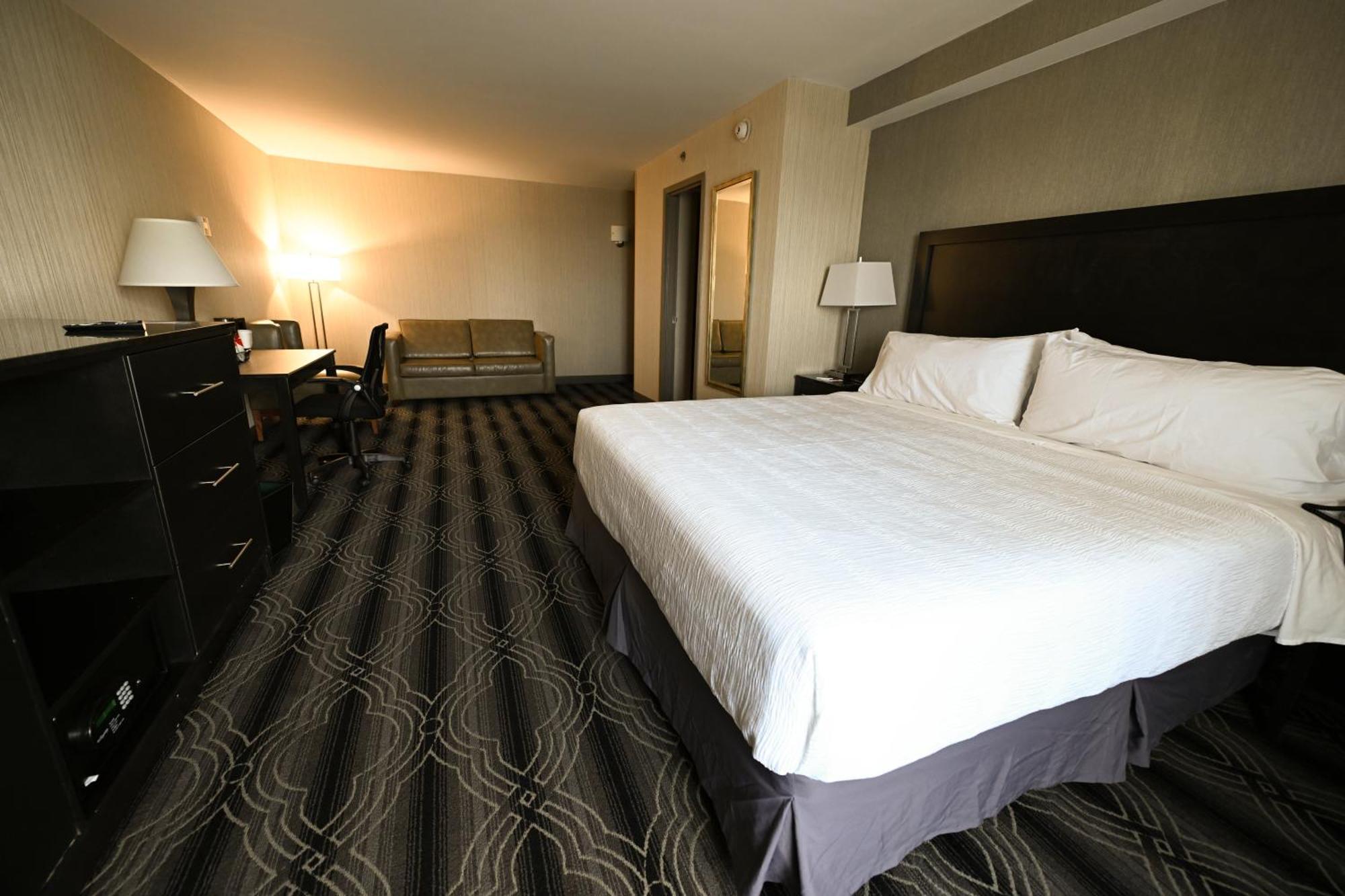 Grand Resort Hotel - Mt Laurel - Philadelphia マウント・ローレル エクステリア 写真